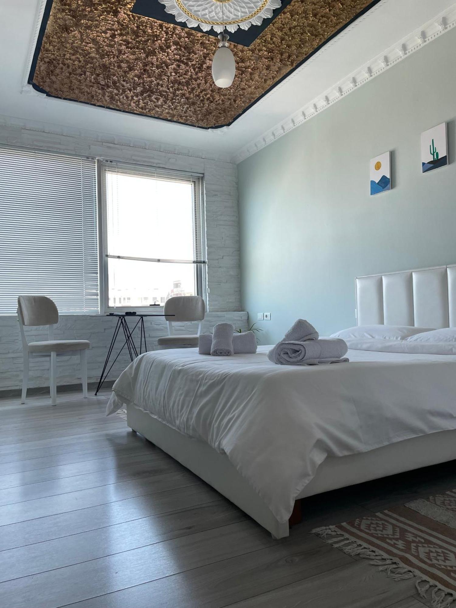 Agroni Rooms Тирана Экстерьер фото